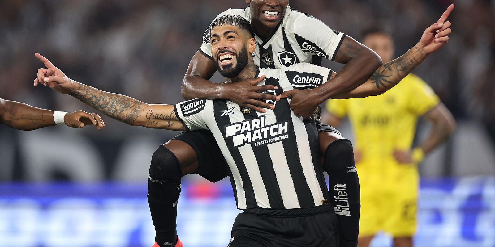 Botafogo Brilha na Libertadores: Goleada Histórica Sobre o Peñarol!